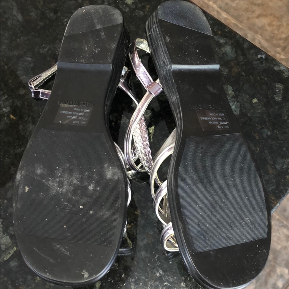 Sandals - Picture 2 of 2